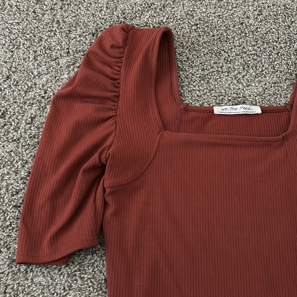 Top - Picture 3 of 4